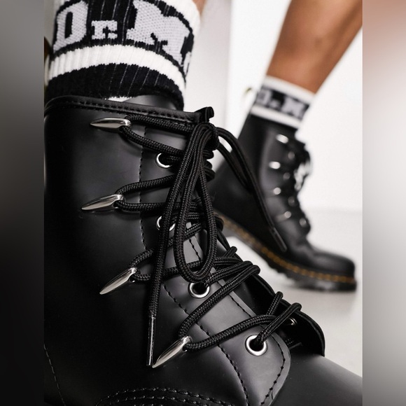 Dr Martens 1460 Danubio Black Leather Lace Up Boots Alien Hardware 8 Eye Size 9 - Picture 2 of 11
